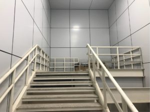 チェンナイ空港 ダミーの階段