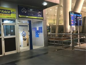 国内線到着ロビーATM