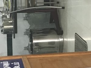 インドのレストラン 水