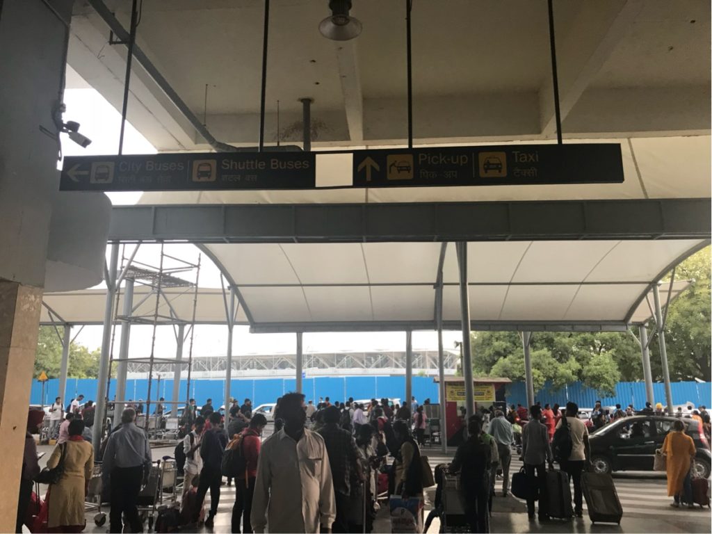 ニューデリー空港ターミナル2 案内板