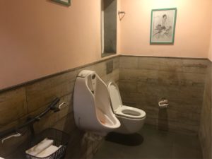 インド カフェのトイレ