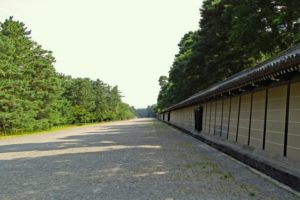 女系天皇容認問題　賛成派と反対派の主張をわかりやすく説明します