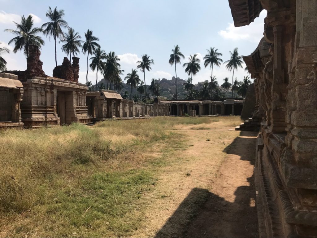 ハンピ アチュタラーヤ寺院